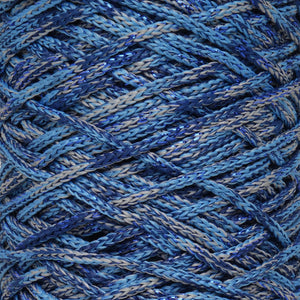 Glitter macrame cord adding light reflection to designs