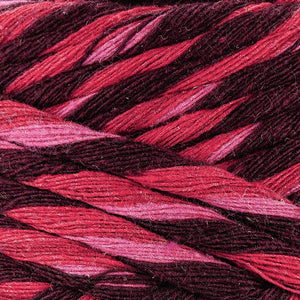 Texture detail of thick 5mm rainbow macrame cord